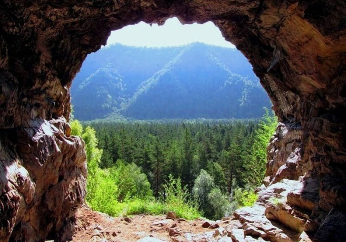 Окрестности пещеры