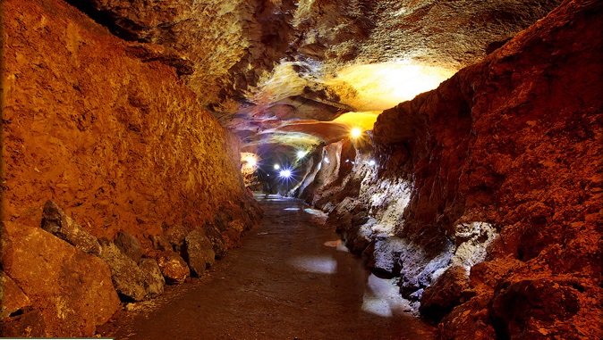 Пещера Геофизическая в Алтайском крае