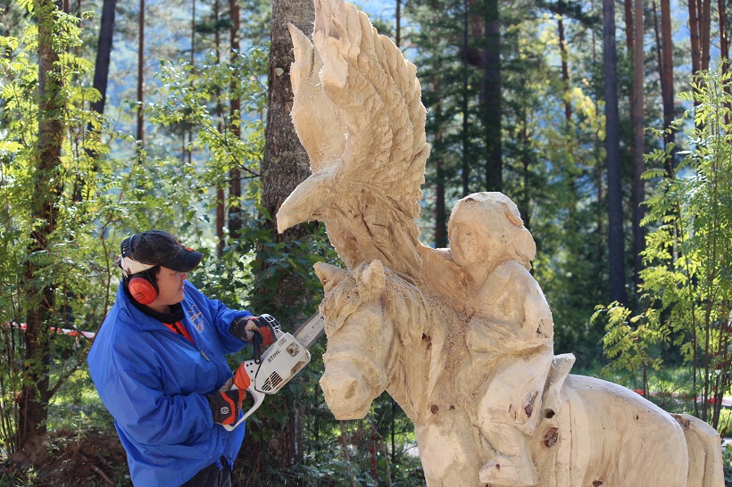 Международный фестиваль деревянной скульптуры