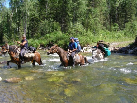 Путешествие по Алтаю на конях