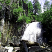 Водопад Корбу в Турочакском районе республики Алтай