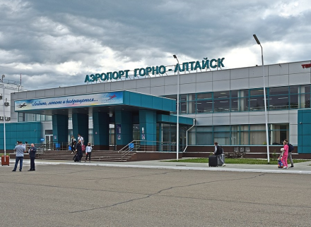 Авиасообщение из Санкт-Петербурга в Горно-Алтайск